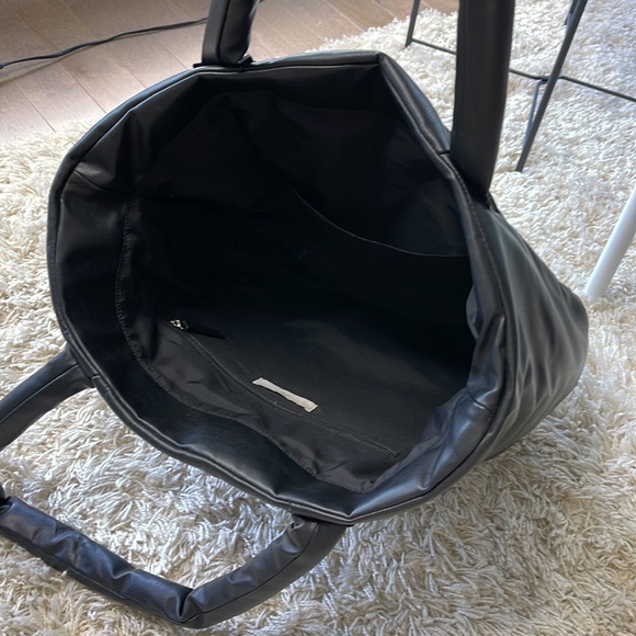 HM puffy TOTE - Picture 3 of 3